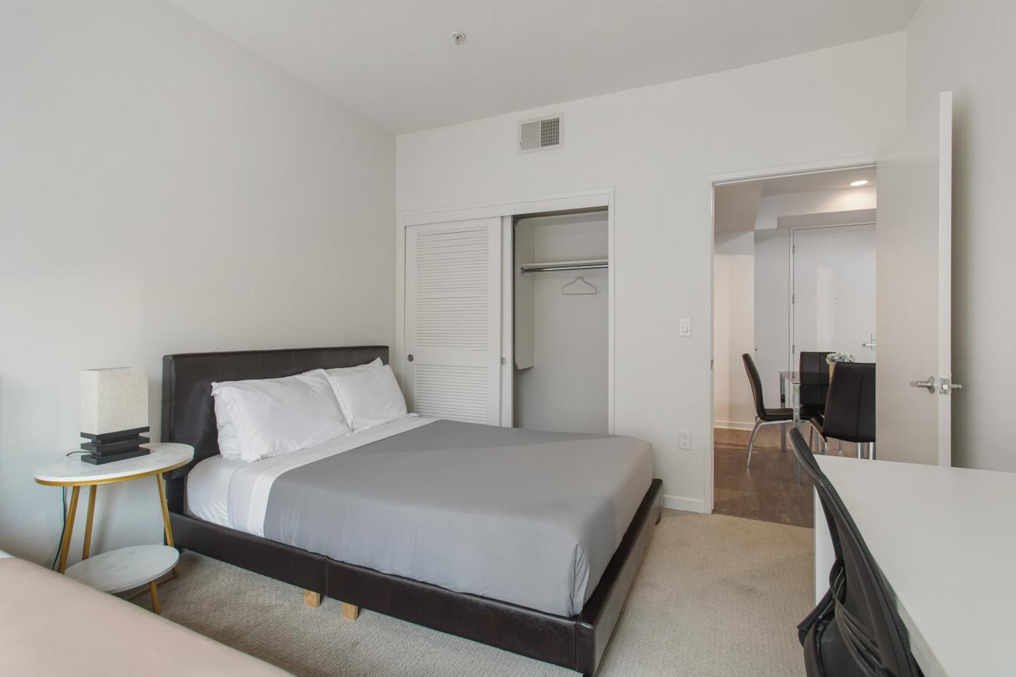 Capsule hotel Downtown 2bedroom With Free Parking Santa Monica