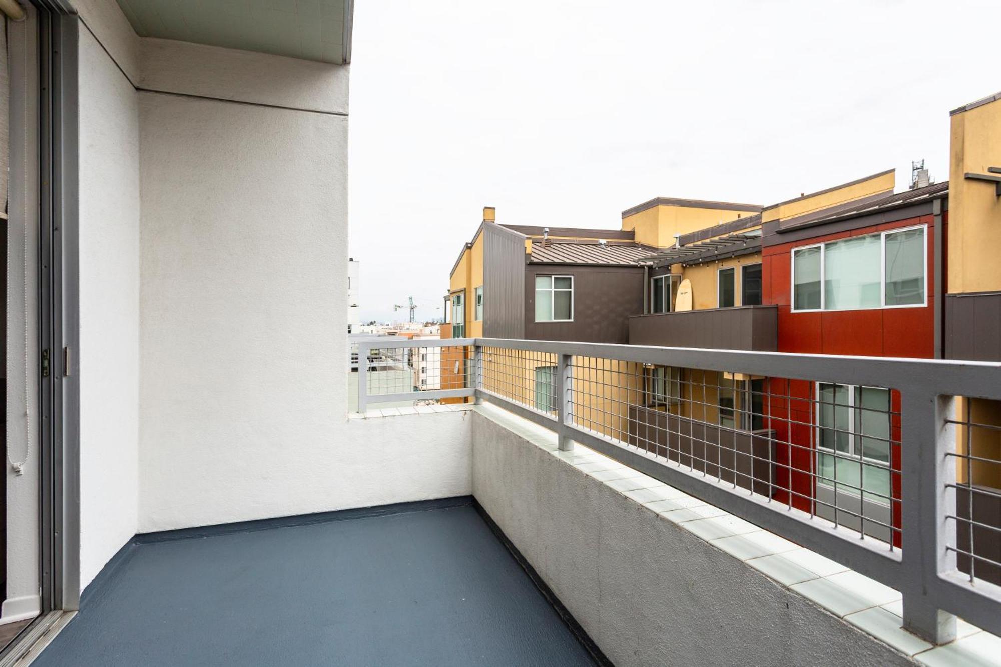 Capsule hotel Downtown 2bedroom With Free Parking