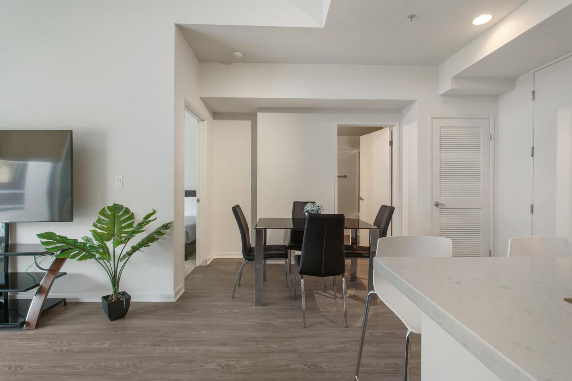 Downtown 2bedroom With Free Parking Santa Monica