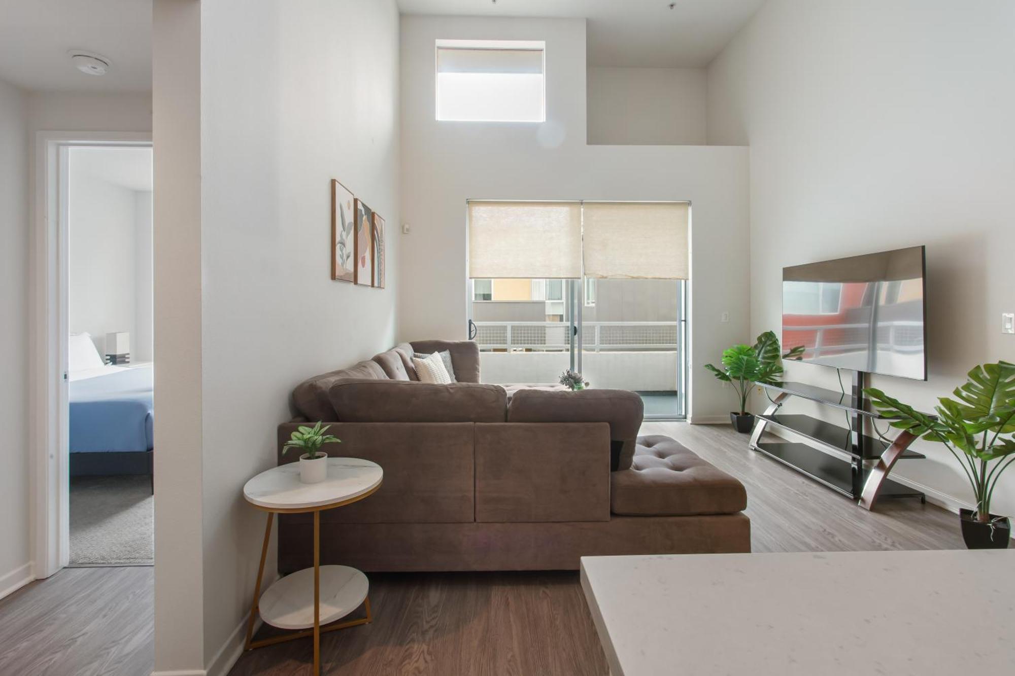 Downtown 2bedroom With Free Parking